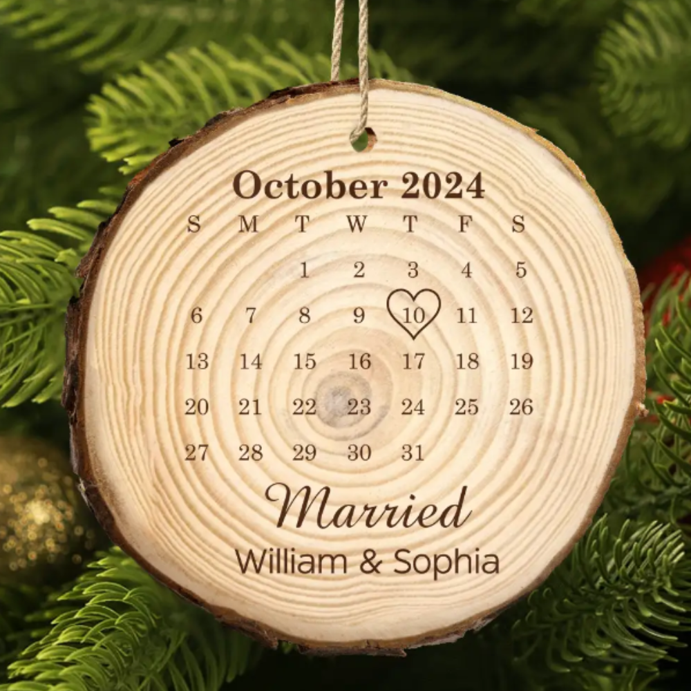 Married Engaged Anniversary Calendar Christmas Couple - Personalized Wood Slice Ornament, Personalized Calendar Anniversary Engaged Ornament 2024 ON0107