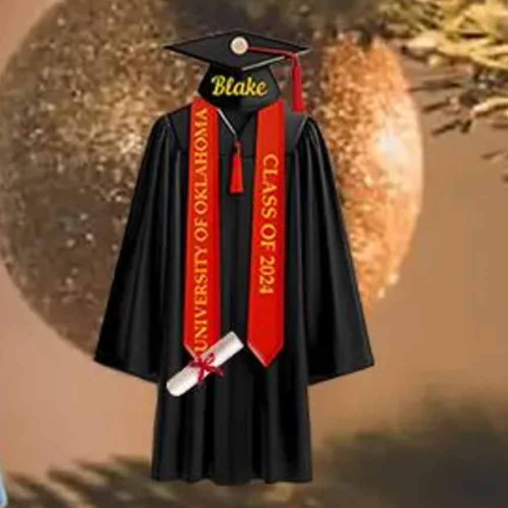 Personalized Graduation Gown Ornament, Custom College Graduation 2024 Ornament ON1143